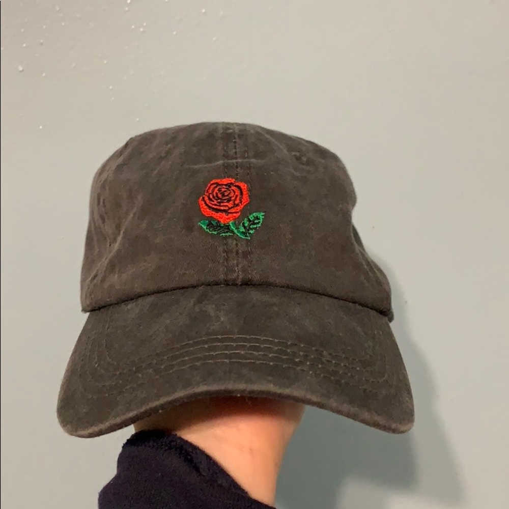 Baseball cap with rose